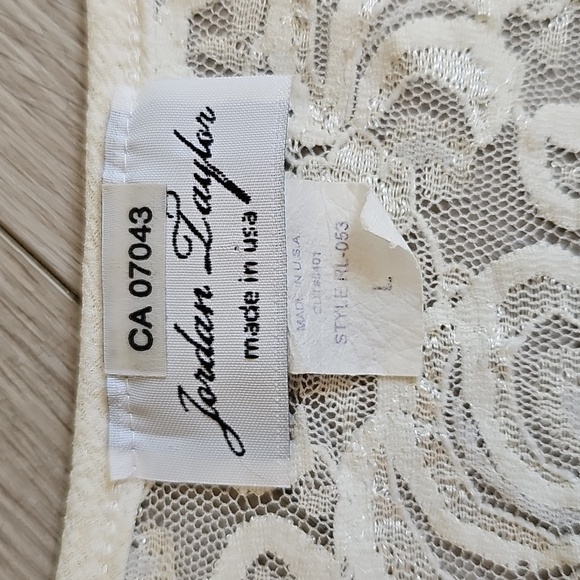 Jordan Taylor Romantic Feminine Sheer Lace Stretchy Blouse No Lining, Large - Picture 5 of 11